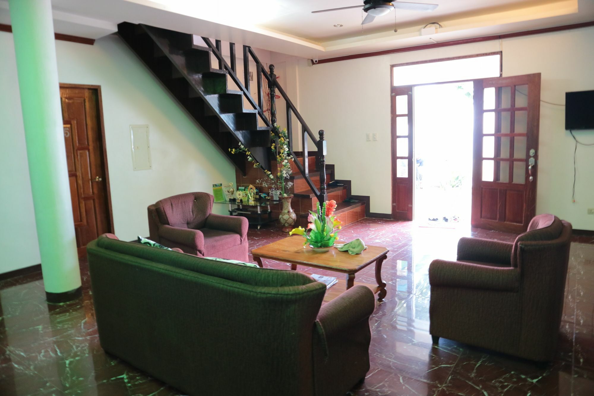 Sophias Beach Guest House Эль-Нидо Экстерьер фото