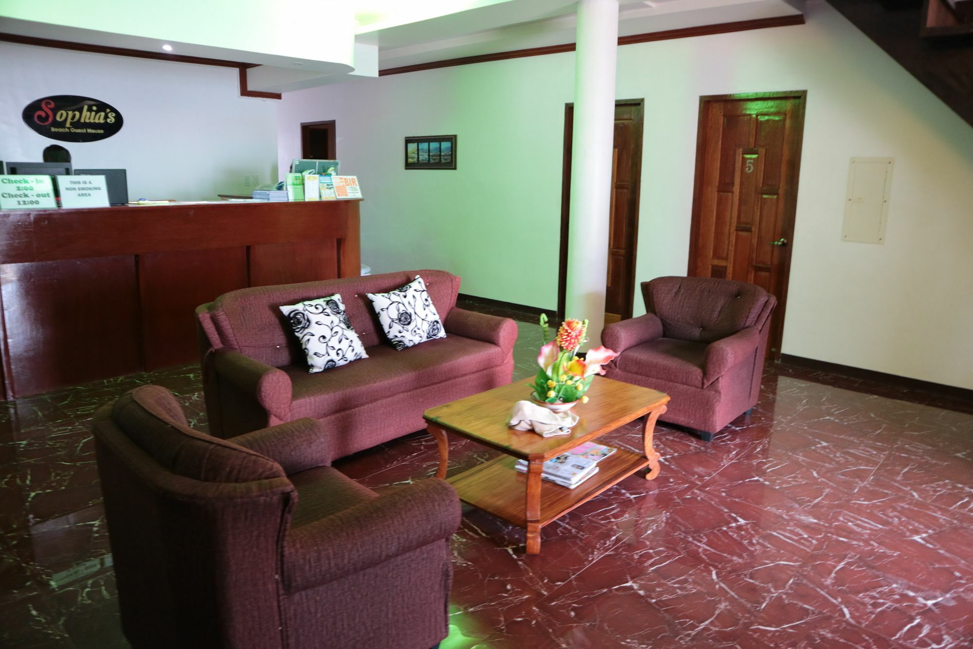 Sophias Beach Guest House Эль-Нидо Экстерьер фото
